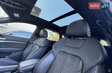 Внедорожник / Кроссовер Audi e-tron 2020 в 