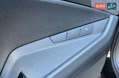 Внедорожник / Кроссовер Audi e-tron 2020 в 