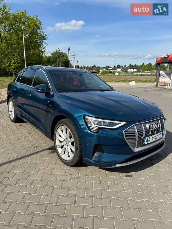 Позашляховик / Кросовер Audi e-tron 2019 в Житомирі