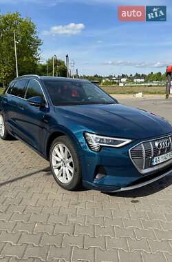 Внедорожник / Кроссовер Audi e-tron 2019 в 