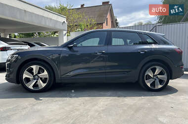 Внедорожник / Кроссовер Audi e-tron 2019 в 