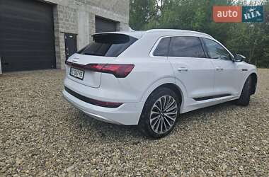 Внедорожник / Кроссовер Audi e-tron 2019 в 