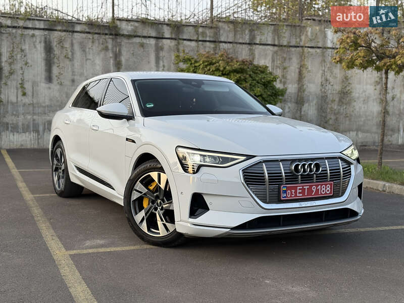 Внедорожник / Кроссовер Audi e-tron 2021 в Ровно