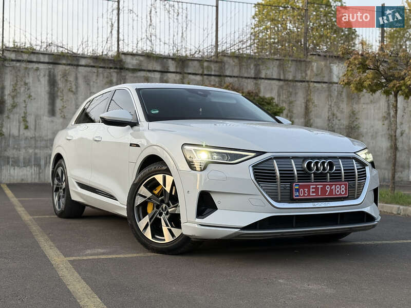 Внедорожник / Кроссовер Audi e-tron 2021 в Ровно