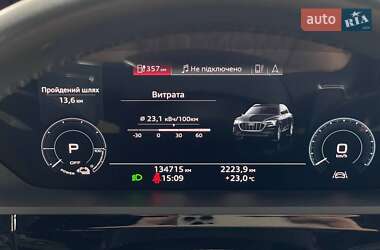 Позашляховик / Кросовер Audi e-tron 2019 в 