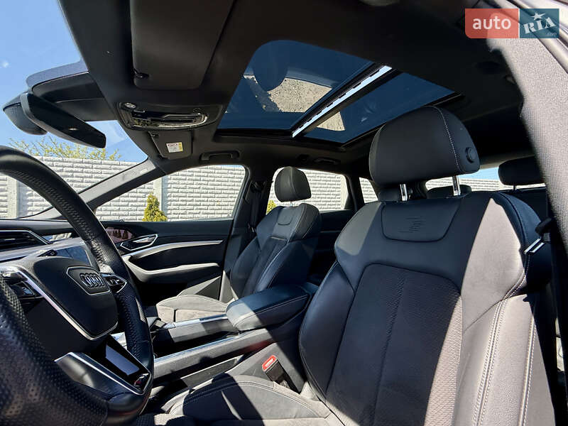Внедорожник / Кроссовер Audi e-tron 2020 в Днепре