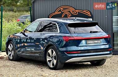 Позашляховик / Кросовер Audi e-tron 2019 в 