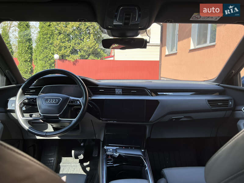 Внедорожник / Кроссовер Audi e-tron 2018 в Хмельницком фото 15 Внедорожник / Кроссовер Audi e-tron 2018 в Хмельницком