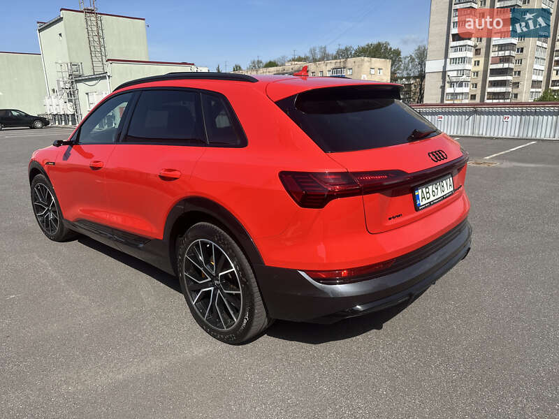 Внедорожник / Кроссовер Audi e-tron 2020 в Киеве
