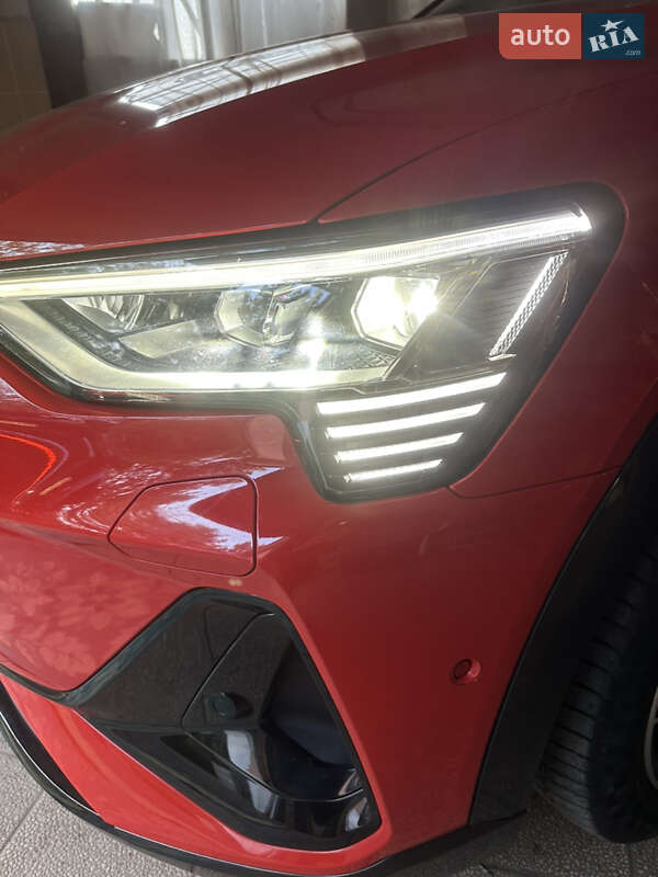 Внедорожник / Кроссовер Audi e-tron 2020 в Киеве