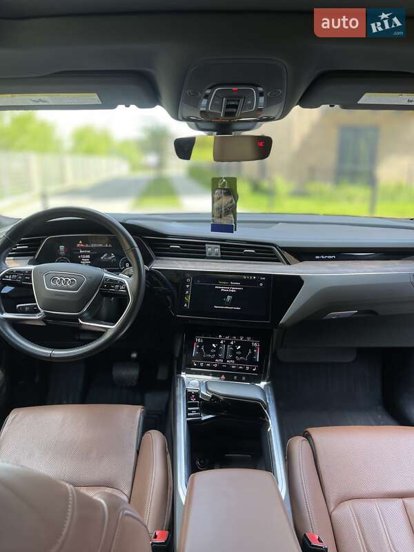 Позашляховик / Кросовер Audi e-tron 2019 в Івано-Франківську