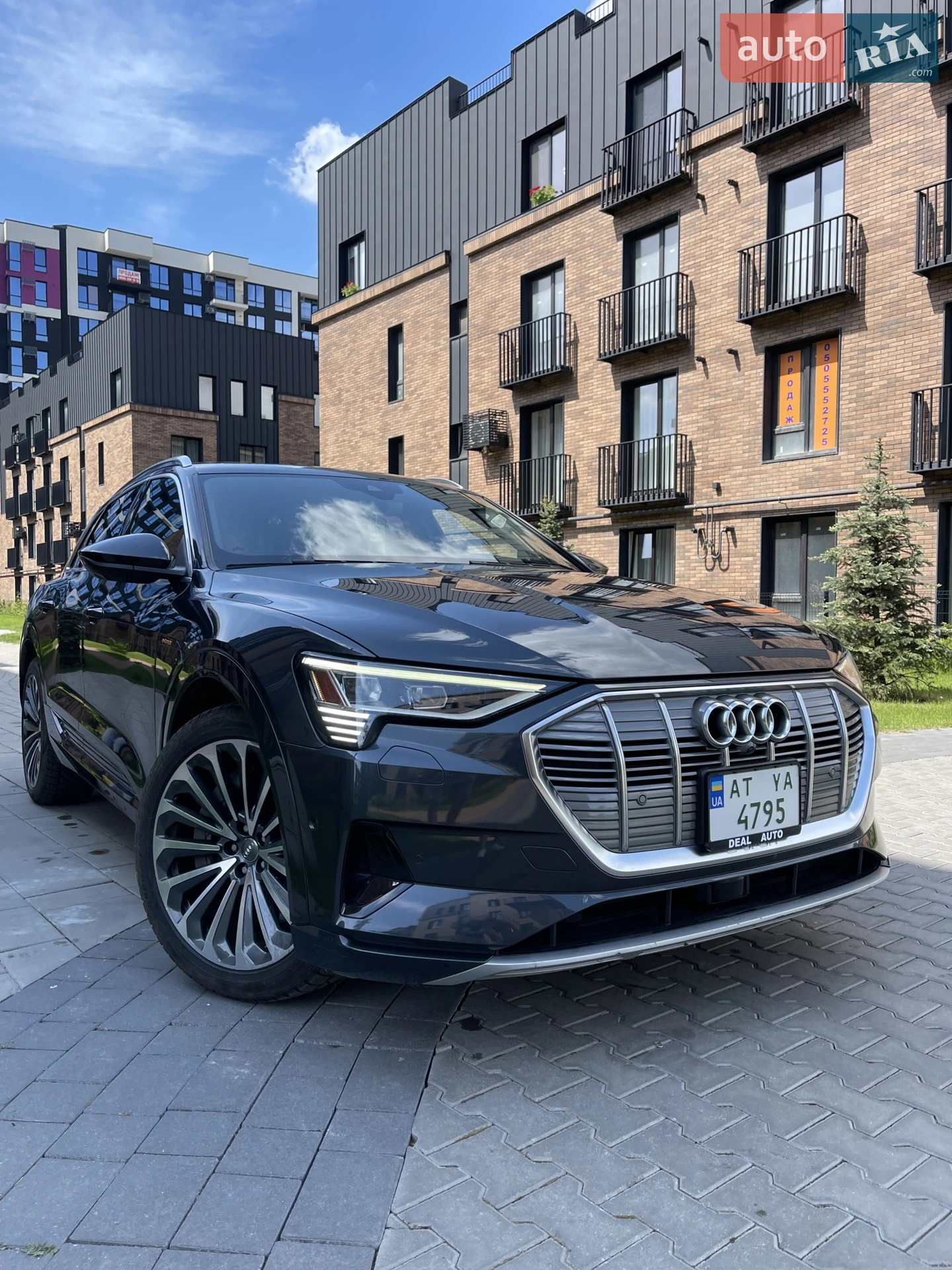 2019 Audi e-tron - мініатюра 11