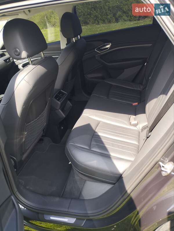 Внедорожник / Кроссовер Audi e-tron 2020 в Тернополе фото 9 Внедорожник / Кроссовер Audi e-tron 2020 в Тернополе
