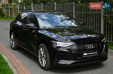 Внедорожник / Кроссовер Audi e-tron 2020 в 
