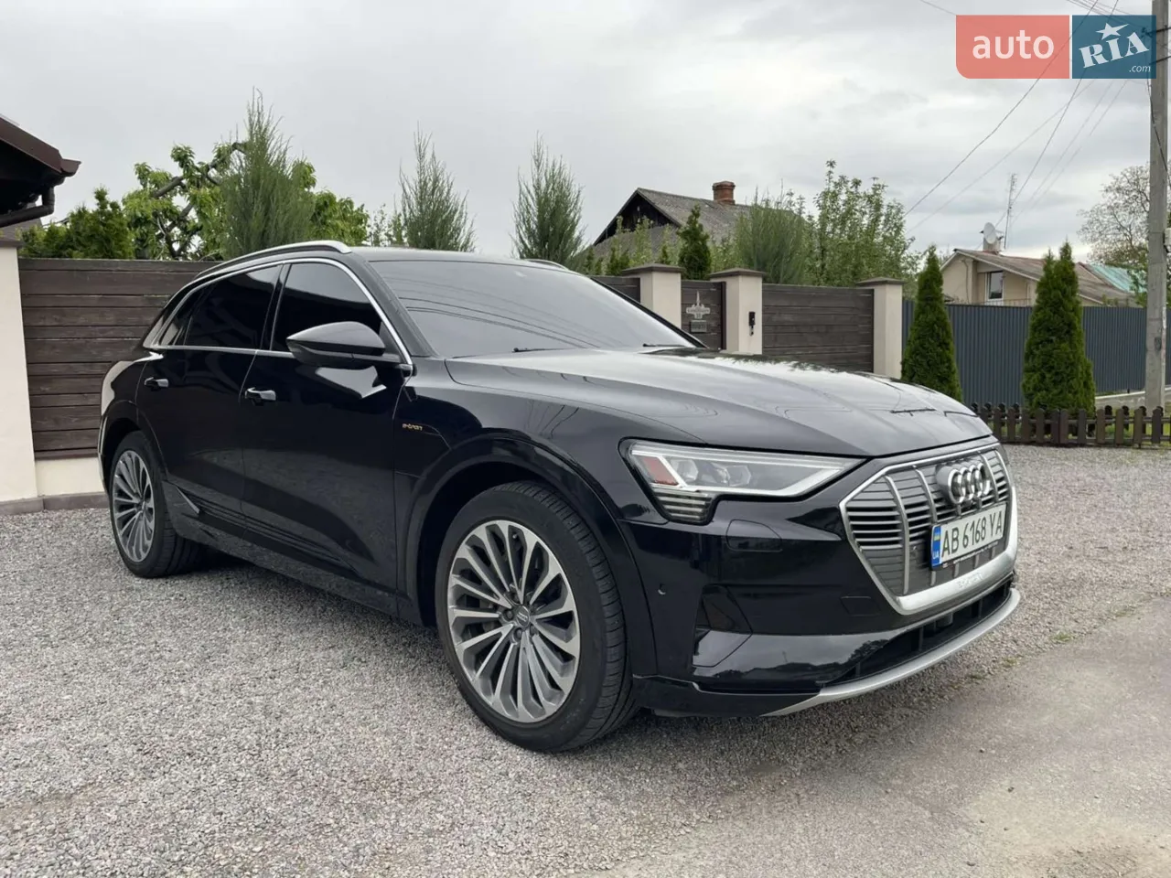 2020 Audi e-tron - мініатюра 25