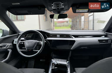 Позашляховик / Кросовер Audi e-tron 2020 в 
