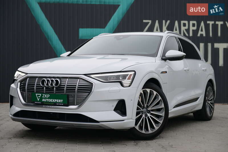 Позашляховик / Кросовер Audi e-tron 2019 в 