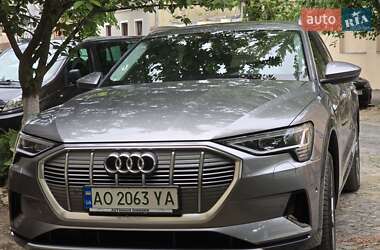 Внедорожник / Кроссовер Audi e-tron 2020 в 