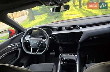 Внедорожник / Кроссовер Audi e-tron 2021 в 