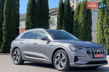 Внедорожник / Кроссовер Audi e-tron 2019 в 