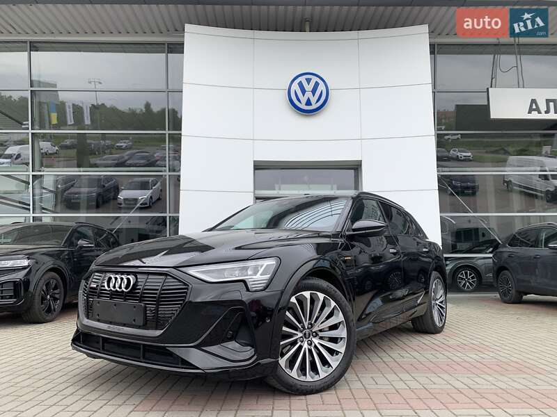 Позашляховик / Кросовер Audi e-tron 2020 в 