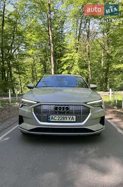 Позашляховик / Кросовер Audi e-tron 2021 в Луцьку