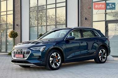 Внедорожник / Кроссовер Audi e-tron 2021 в 