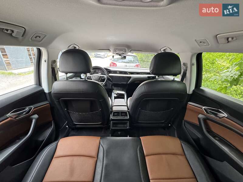 Внедорожник / Кроссовер Audi e-tron 2019 в Львове
