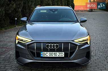 Внедорожник / Кроссовер Audi e-tron 2021 в 