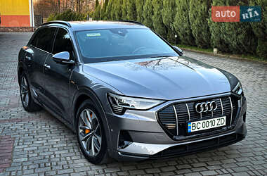 Внедорожник / Кроссовер Audi e-tron 2021 в 