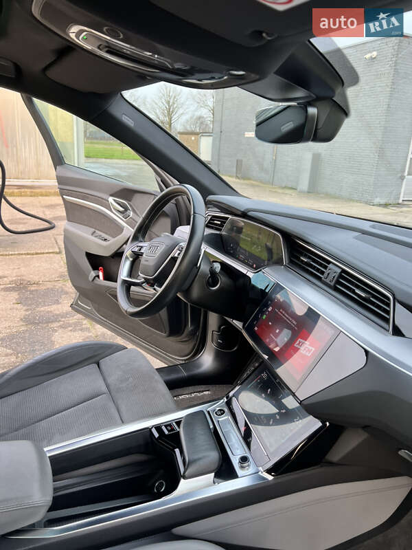 Внедорожник / Кроссовер Audi e-tron 2020 в Виннице
