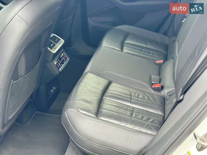 Внедорожник / Кроссовер Audi e-tron 2019 в Одессе