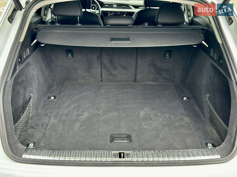 Внедорожник / Кроссовер Audi e-tron 2019 в Одессе