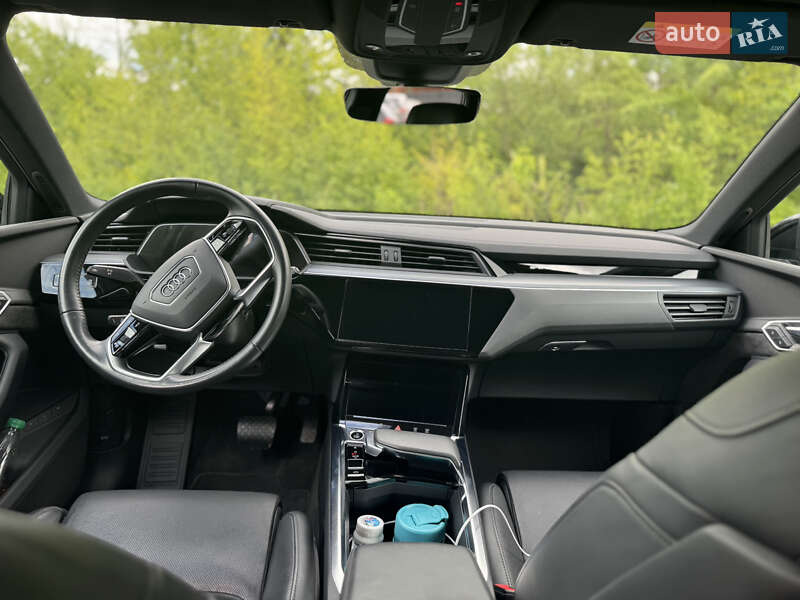 Внедорожник / Кроссовер Audi e-tron 2020 в Львове