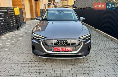 Внедорожник / Кроссовер Audi e-tron 2020 в 