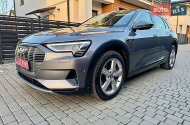 Внедорожник / Кроссовер Audi e-tron 2020 в 