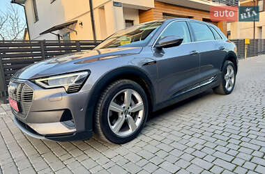 Внедорожник / Кроссовер Audi e-tron 2020 в 