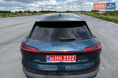Внедорожник / Кроссовер Audi e-tron 2021 в 