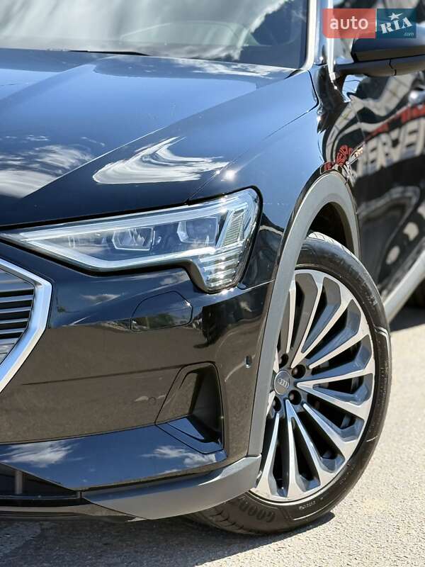 Внедорожник / Кроссовер Audi e-tron 2020 в Киеве