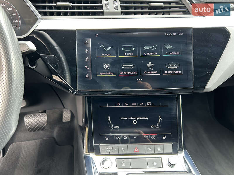 Внедорожник / Кроссовер Audi e-tron 2022 в Киеве