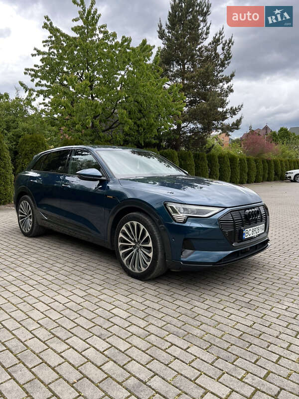 Audi e-tron 2019
