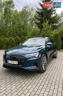 Внедорожник / Кроссовер Audi e-tron 2019 в 