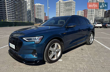 Внедорожник / Кроссовер Audi e-tron 2019 в Киеве