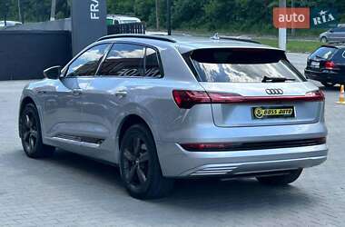 Внедорожник / Кроссовер Audi e-tron 2019 в 