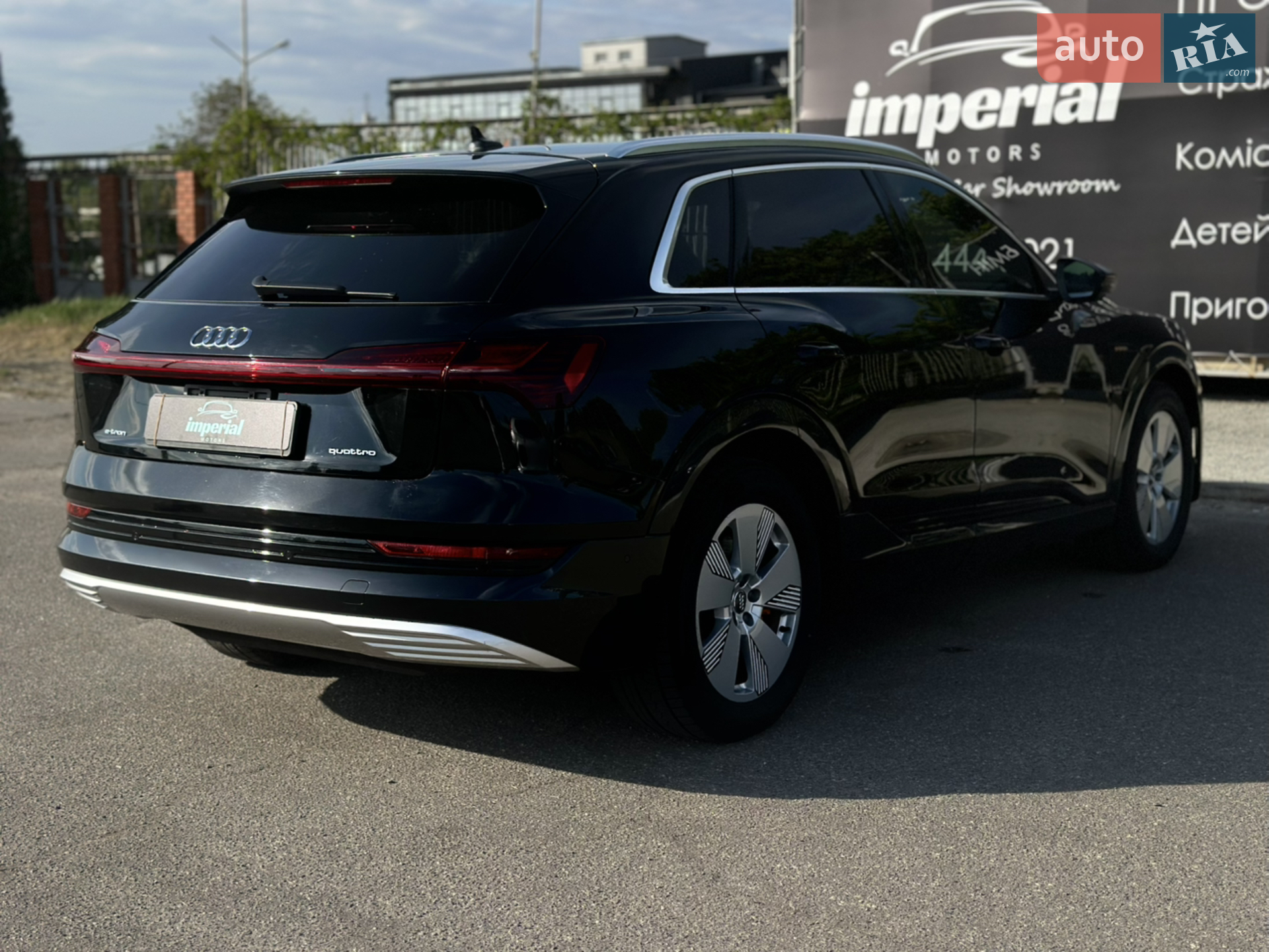 2019 Audi e-tron - мініатюра 7