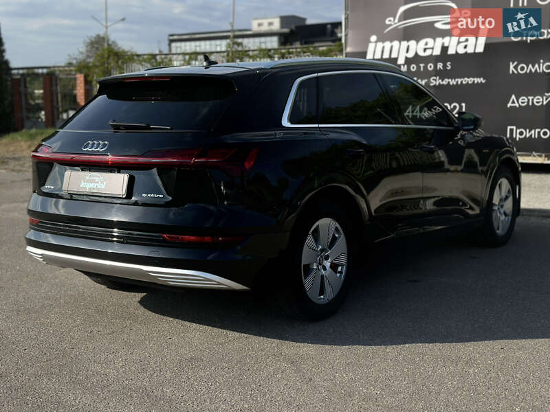 Позашляховик / Кросовер Audi e-tron 2019 в Харкові