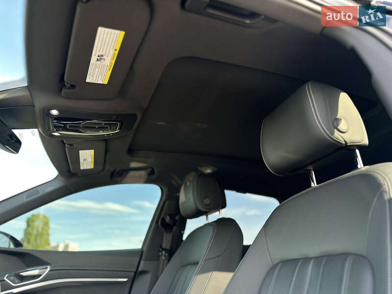 Позашляховик / Кросовер Audi e-tron 2019 в Харкові