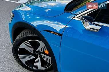 Внедорожник / Кроссовер Audi e-tron 2019 в 