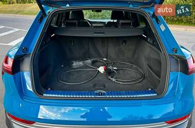 Внедорожник / Кроссовер Audi e-tron 2019 в 