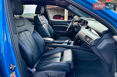 Внедорожник / Кроссовер Audi e-tron 2019 в 